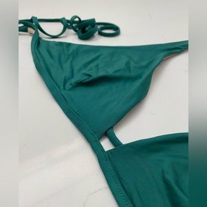 Patagonia Womens Tallowood bikini top in teal green. Size medium.